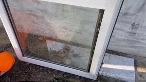 Как снять и поставить штапик с алюминиевого окна