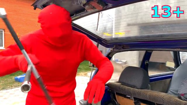 Red Man fixing Broken SUV Mitsubishi Outlander 13+ смотреть онлайн