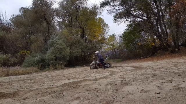 Regulmoto Athlete 250  по лесу и песку / покатушки