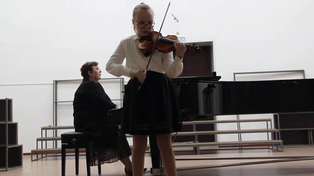 Усачева Виктория, струнные инструменты, 3 группа, Ф. Фиорилло Каприччио "Этюд 28" смотреть онлайн