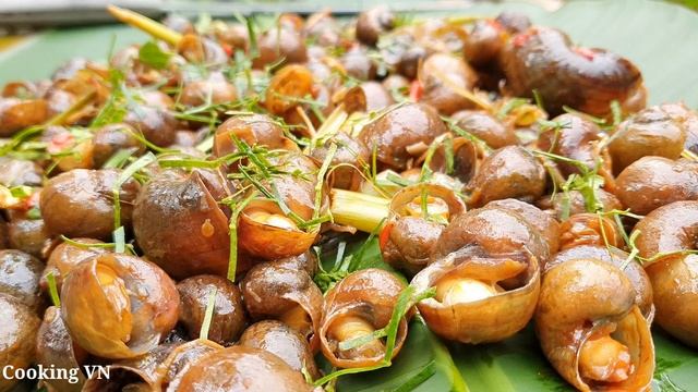 Survival Skills: Girl Cooking Snails In Forest And Eating Delicious #49 смотреть онлайн