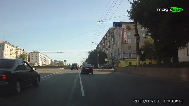 Nissan играет в шашечки 1 смотреть онлайн