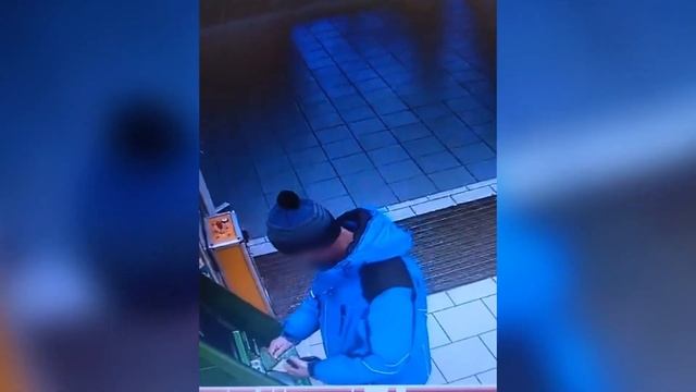 кража денег из банкомата в Балаково смотреть онлайн