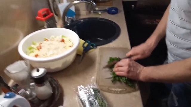 Салат Цезарь/Готовим дома/Влог/Рецепт салата ЦЕЗАРЬ смотреть онлайн