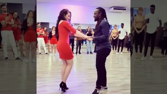 axelkoumba UrbanKiz Kizomba Dance KizombaFusion Tarraxo 2022 смотреть онлайн