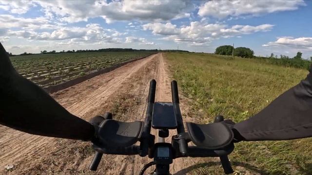 В поисках гоночного гревел трека с Джони Педалюгой. Решили найти новый гравийный маршрут в МО смотреть онлайн