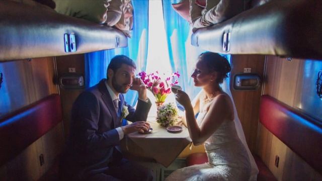 О любви ! Она сидела у окна … а он зашёл в ее вагон ! Судьба ? Любовь ! Ответил он ! смотреть онлайн