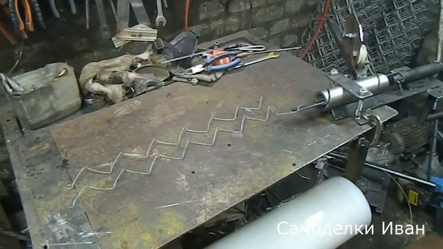 УЛУЧШЕННЫЙ Самодельный Станок Для Сетки Рабица Своими Руками смотреть онлайн