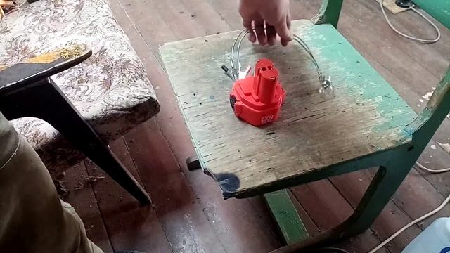 Простой способ увеличения срока службы Ni-Cd аккумулятора шуруповерта. смотреть онлайн