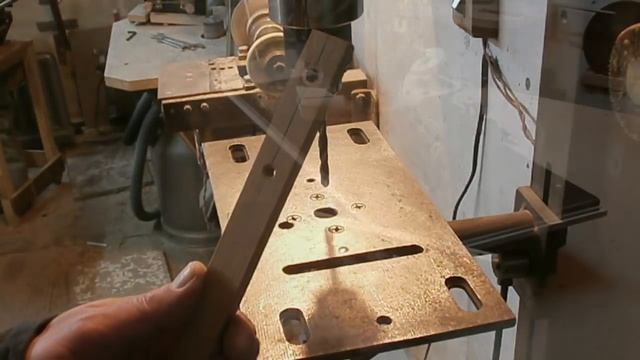 Полезные мелочи для фрезерного стола. Router table jigs. смотреть онлайн