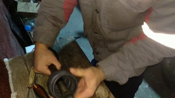 Замена внутреннего ШРУСА и наружного пыльника Ланос 1.5 Ремонт полуоси на Daewoo Lanos 1.5 Часть 2
