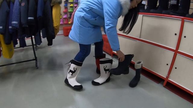 Красивые модели из натуральной овечьей шерсти (Ukko, Runo, Halla) смотреть онлайн