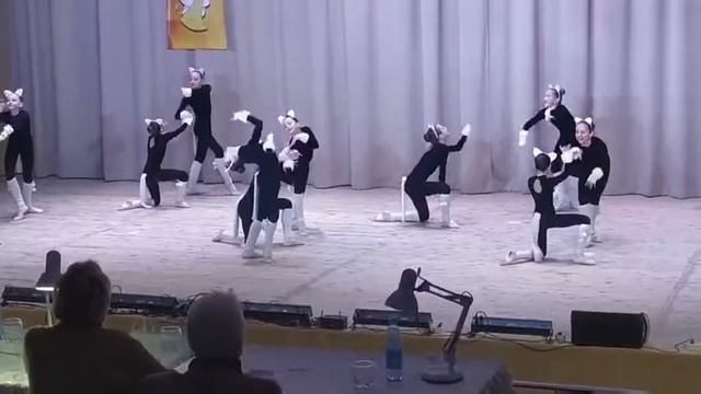 Эстрадный танец «Кошачье рандеву» смотреть онлайн