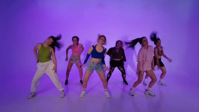 ABC Dance Crew - VILLANO ANTILLANO || BZRP Music Sessions #51 смотреть онлайн