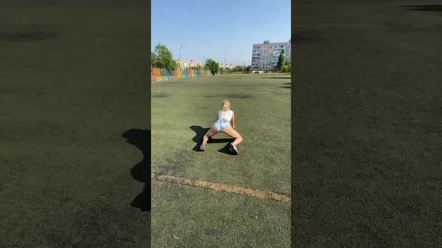 Тверк танец/ тверк хорео на футбольном поле смотреть онлайн