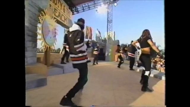 MC Hammer - Pumps & a Bump - MTV Spring Break 1994 смотреть онлайн