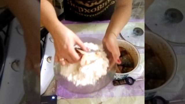 Очень вкусная жареная рыба. Жареная рыба на сковороде. смотреть онлайн