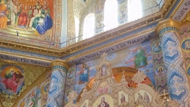 ????"Девушка пела в церковном хоре", "The girl sang in the church choir", perf.L.Scut смотреть онлайн