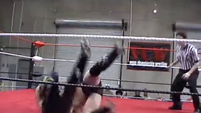 Kid Showtime vs. Corey Phillips - (Part 2).wmv смотреть онлайн