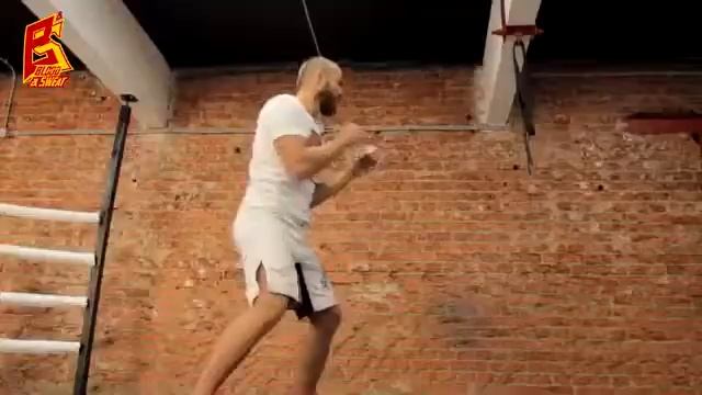 Хайкик удар ногой в голову колесом Отработка и применение в бою Roundhouse kick смотреть онлайн