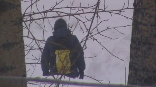 Пацан настоящий Сибиряк.!!! Мороз и буран ему не помеха.....