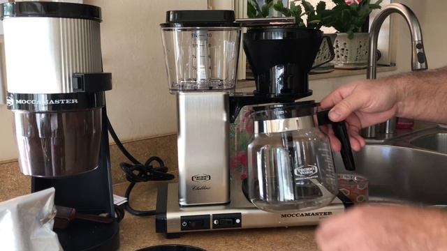 Technivorm Moccamaster Best Coffee Maker Ever! смотреть онлайн