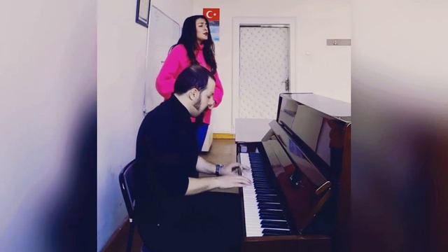 Mümin Sarıkaya ~ Ben Yoruldum Hayat - Sinan Çelik, piyano - Ayça Güler, mezzosoprano смотреть онлайн