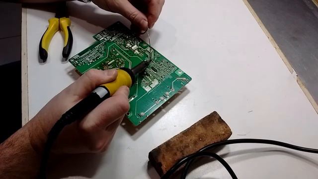 Reparar un monitor LCD viejo (viewsonic) смотреть онлайн
