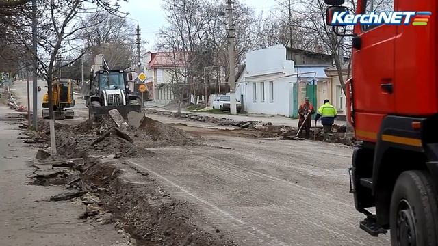 На улице Чкалова появится новый асфальт смотреть онлайн