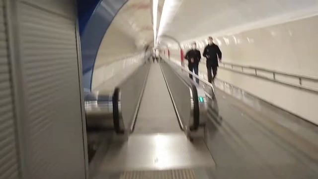 Переход со станции Вокзальная на станцию Площадь Ленина Минского метрополитена смотреть онлайн