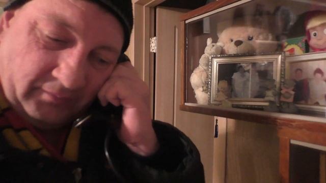 Новый брутальный сотовый телефон смотреть онлайн