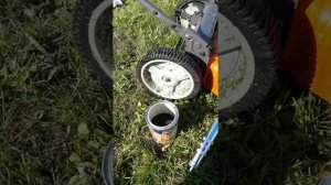 Газонокосилка Husqvarna LC 153 Замена масла и мойка.