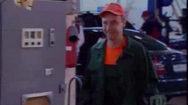 БЛОНДИНКА / ЛЮБОВЬ ДЕРЕВЕНСКАЯ