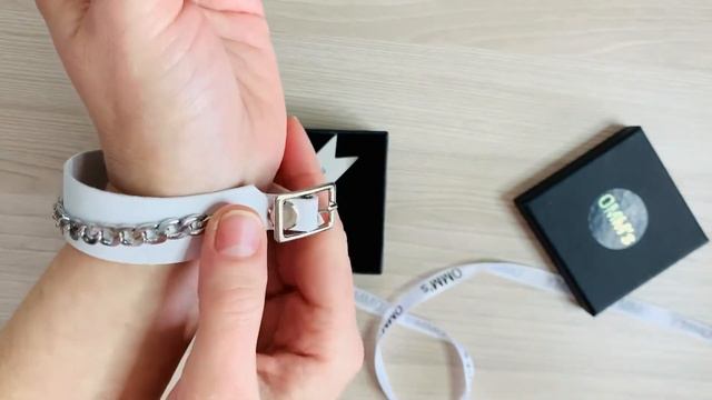 Распаковка браслета с цепью OMM’s в белом цвете смотреть онлайн