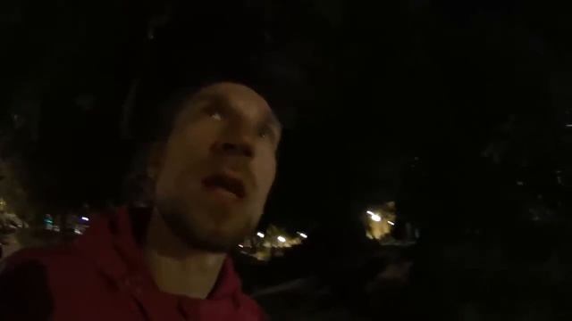 Въехали в  JOAO 21. Прогулка по вечернему Лиссабону. Парк Амалии Родригес. Jardim Amalia Rodrigues.