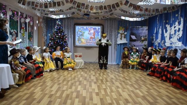 Старик Хоттабыч на новогодней ёлке смотреть онлайн