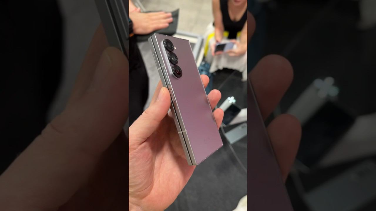 Единственный смартфон с ИИ! #samsung #samsungfold6 #flip6 смотреть онлайн