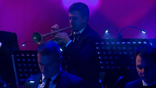 Pavle Kamiloski - Moondance (Live Cover) смотреть онлайн