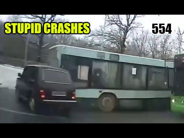 Stupid driving mistakes 554 (December 2020 English subtitles) смотреть онлайн