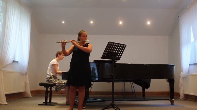 Marcelina kl VI - "Gawot z III Sonaty D-dur" J.Ch.Naudot- nauczyciel Urszula Witoszek - OSM I st. Z смотреть онлайн