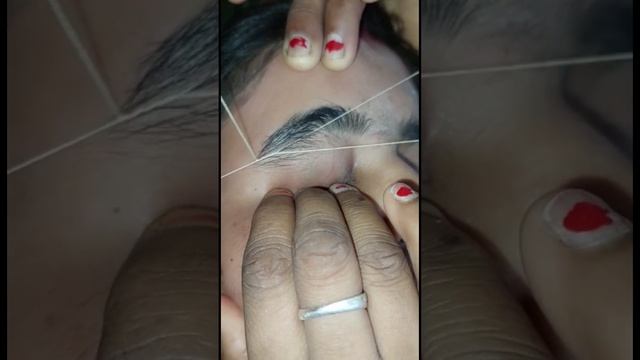 #shorts !! Eyebrow threading tutorial ❤ !! #viral #reels #eyebrows #youtubeshorts #trending смотреть онлайн