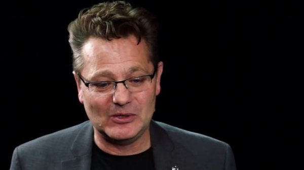 Nissan wants to remotely pilot self-driving cars