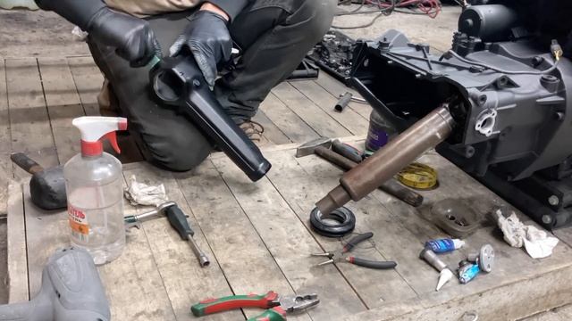 BMW K100 Cafe Racer Episod 1 Сборка основы. смотреть онлайн