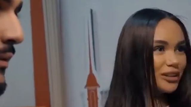 Не стоит судить людей по обложке((( смотреть онлайн