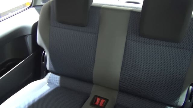 Volkswagen Caddy Maxi XTRA 1.4 TGI 110 hp 6DSG Combi Van (2019) Exterior and Interior смотреть онлайн