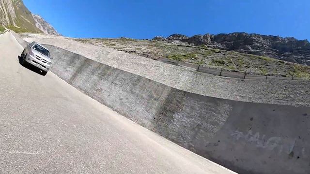 Passo dello Stelvio, Stilfserjoch mit dem Motorrad, Honda ST 1300 Pan European,höchster Pass Italie смотреть онлайн
