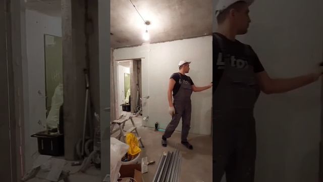 Грунтовка и установка маяков в спальне. Таллерова, 12 смотреть онлайн
