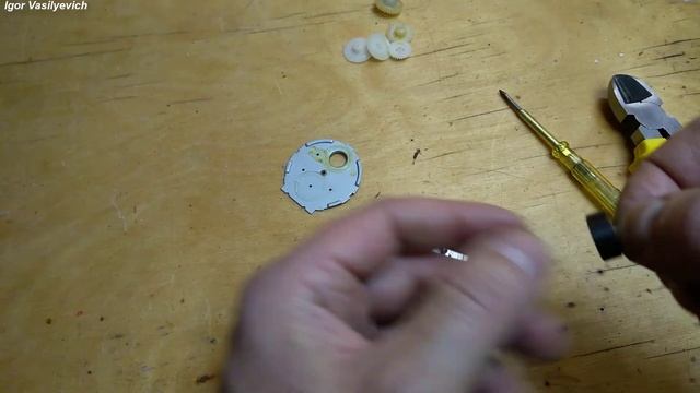 Ремонт микроволновки Bimatek. Не крутится тарелка в микроволновке. Замена двигателя СВЧ. Разборка. смотреть онлайн