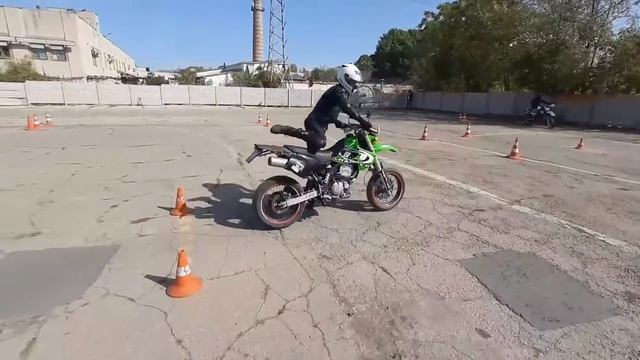 Выполнение экзаменационных упражнений категории А