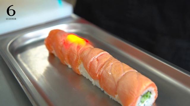 Ролл с диким лососем татаки и соусом понзу смотреть онлайн